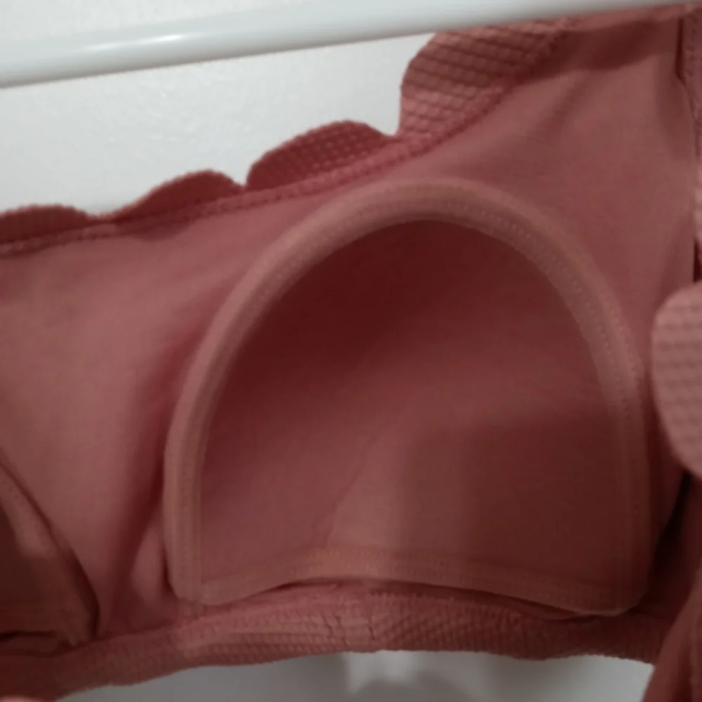 Time and Tru Missy Elevated Padded Bra Scalloped Trim